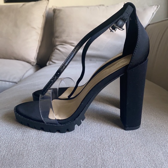 Black heels with pvc strap size 7 1/2 - Picture 2 of 7